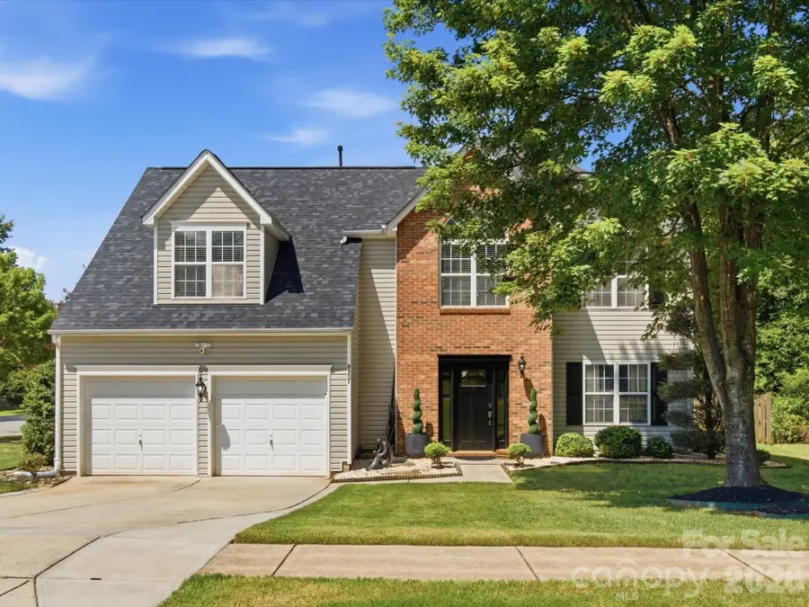 8807 Royal Bluff Drive, Charlotte, NC 28269 - #2