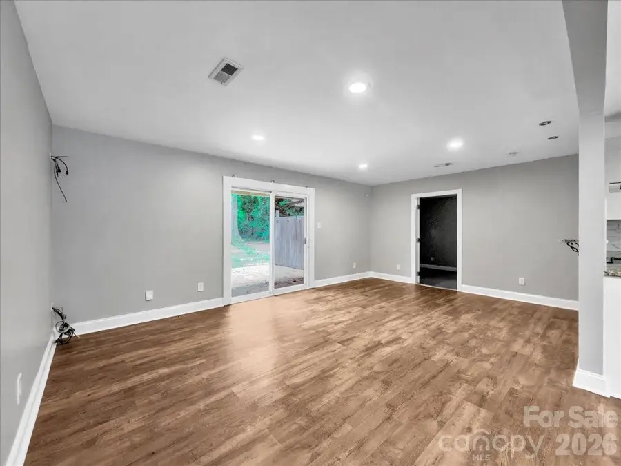 1926 Tyvola Road, Charlotte, NC 28210 - #3