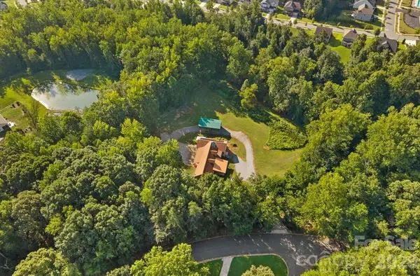 10429 Starwood Drive, Charlotte, NC 28215