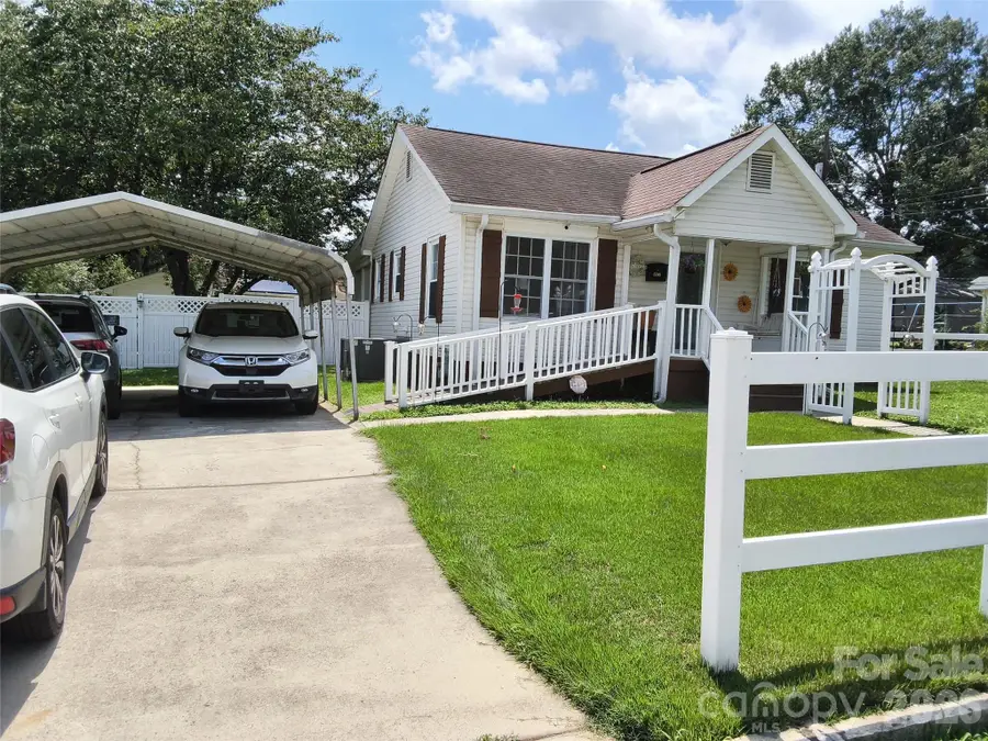 1200 Woodlawn Street, Kannapolis, NC 28083 - #3