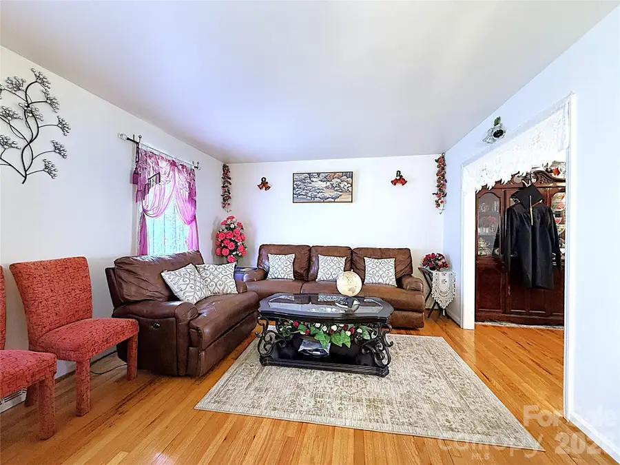 6824 Marlbrook Drive, Charlotte, NC 28212 - #2