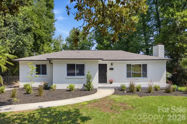 943 Hickory Nut Street, Charlotte, NC 28205