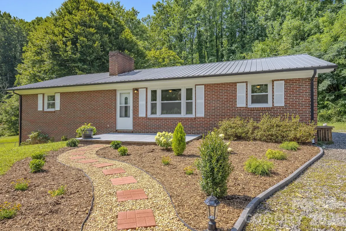 8525 Us 25/70 Highway, Marshall, NC 28753 - #1