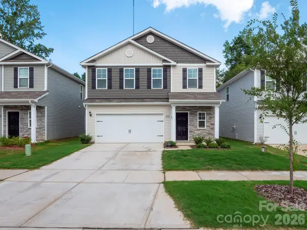 7203 Stoney Wood Lane, Charlotte, NC 28215