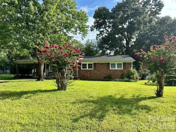 3502 Merry Oaks Lane, Dallas, NC 28034
