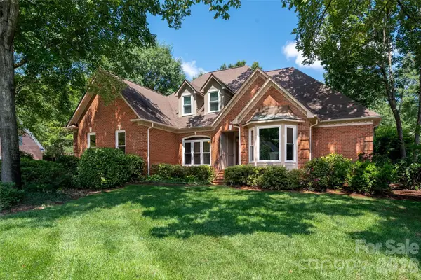 12818 Darby Chase Drive, Charlotte, NC 28277