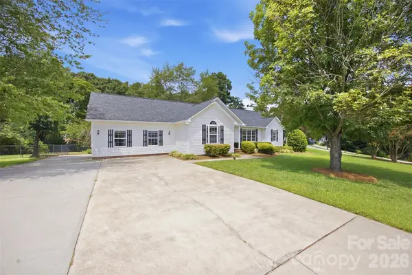 233 Summey Barker Drive, Dallas, NC 28034