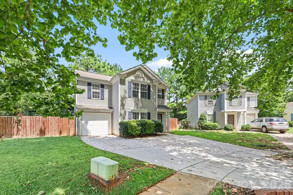 2877 Oasis Lane, Charlotte, NC 28214