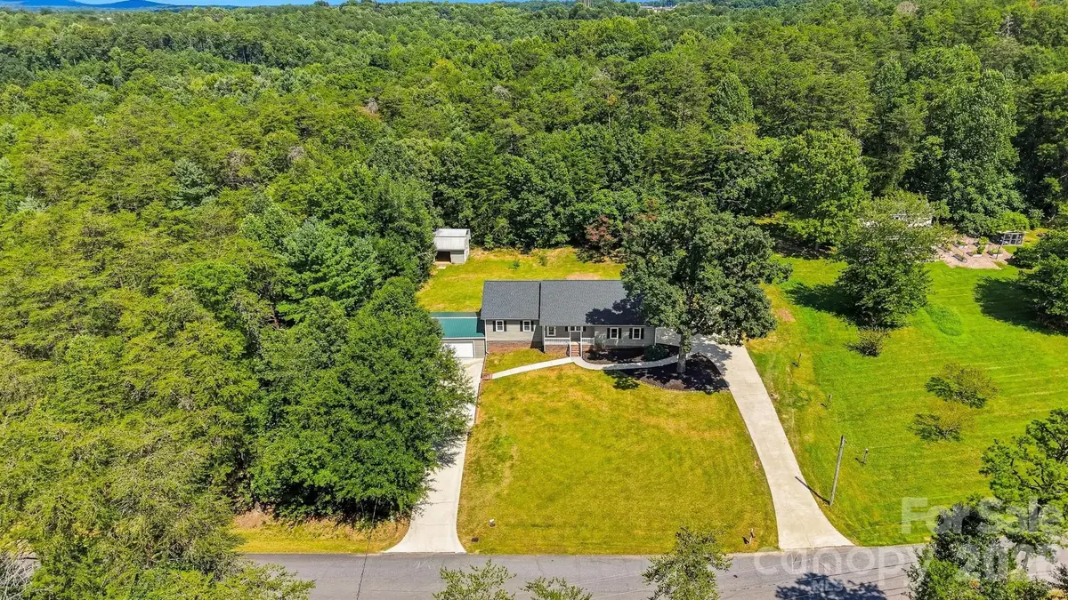 136 Cook Lane, Hickory, NC 28601 - #1