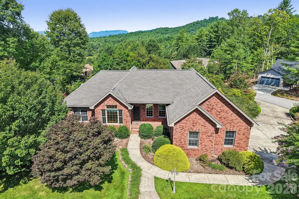 28 Tudor Crescent Court, Hendersonville, NC 28739 - #1