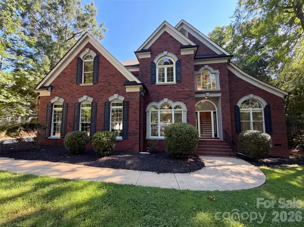 10124 Windtree Lane, Charlotte, NC 28215