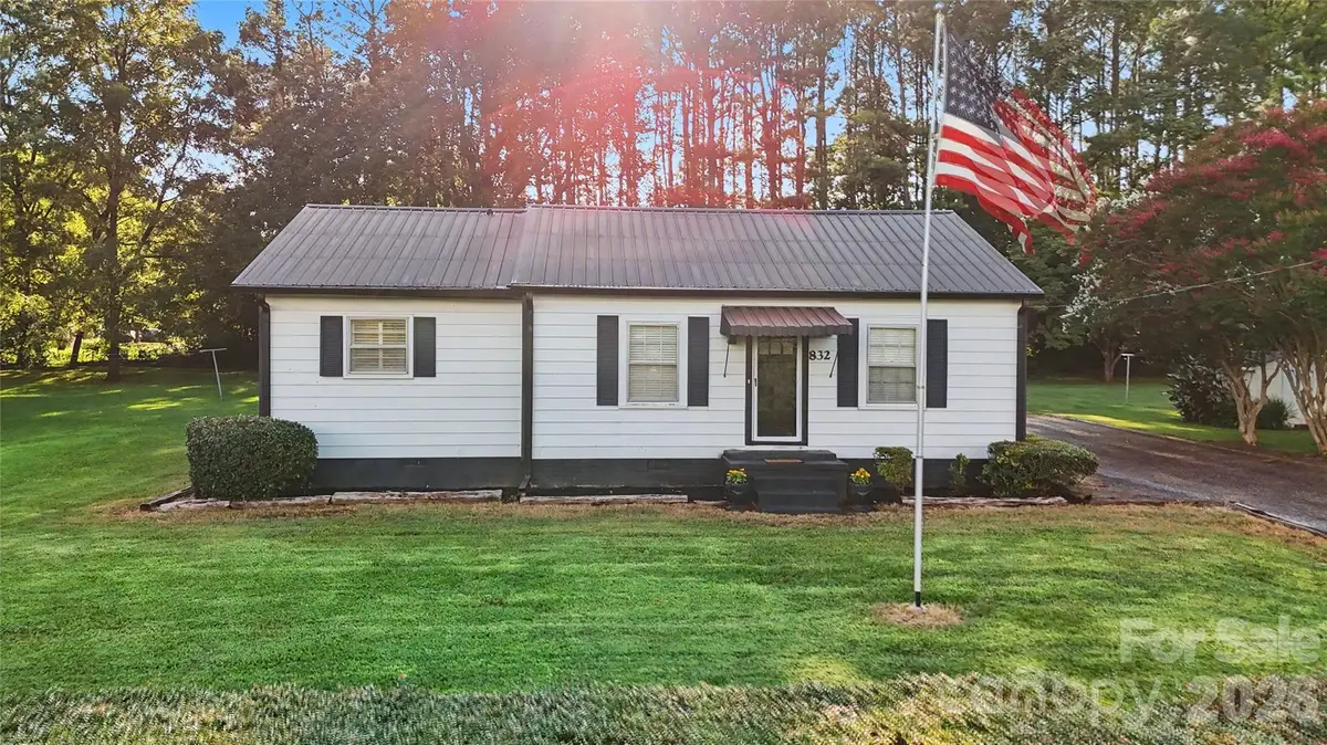 832 Baker Street, Statesville, NC 28677 - #1
