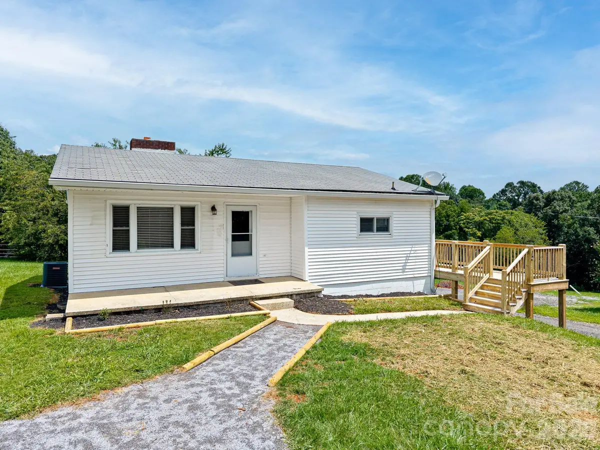 12 Baker Road, Asheville, NC 28806 - #1