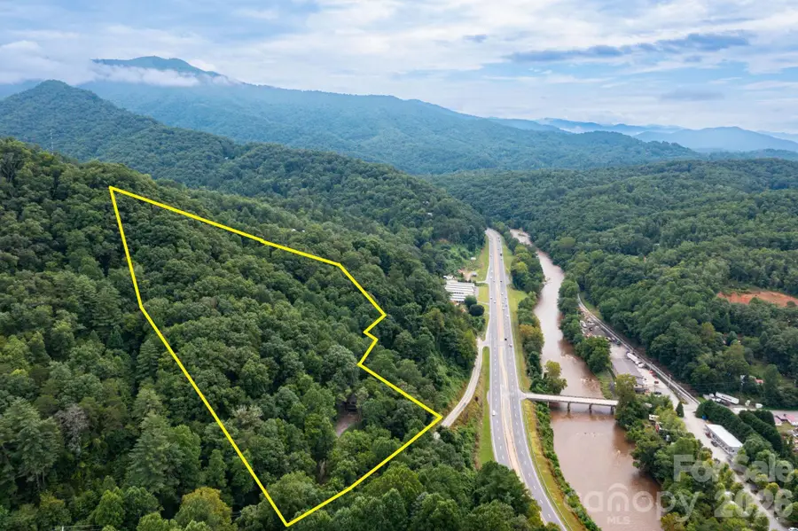 210 Sunset Farm Road, Whittier, NC 28789 - #2