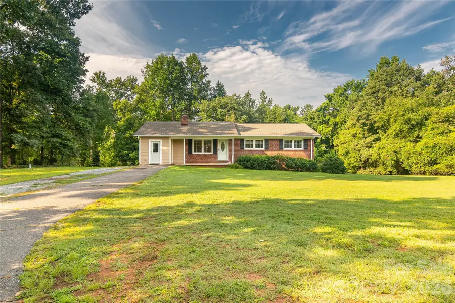 156 Eskimo Drive, Bostic, NC 28018 - #2