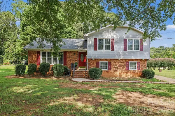 834 Applegate Court, Gastonia, NC 28054