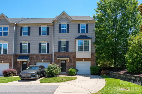 2302 Rachelwood Drive, Charlotte, NC 28273