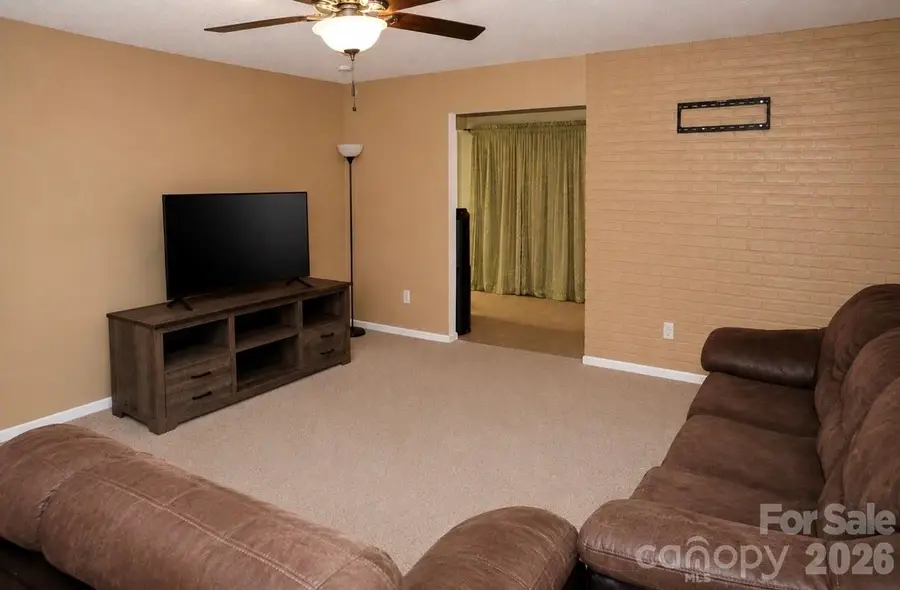 6210 Hilltop Avenue, Kannapolis, NC 28081 - #2