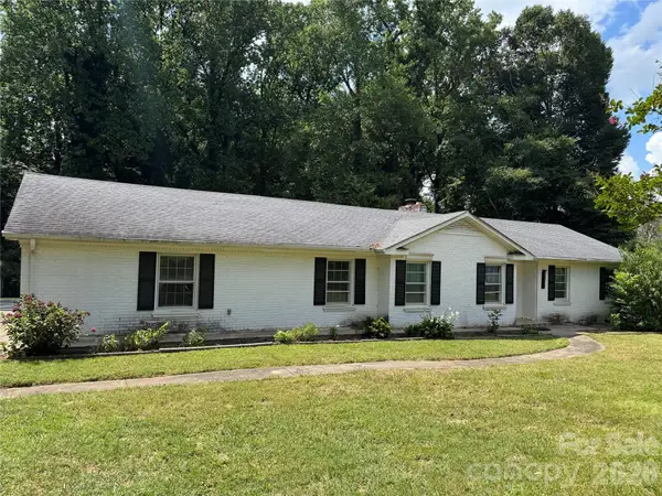6233 Donna Drive, Charlotte, NC 28213
