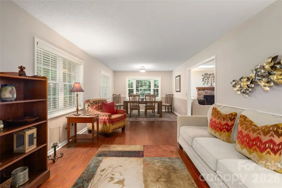 4 Hunters Lane, Hendersonville, NC 28791 - #3
