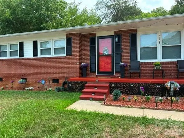 3208 Fitzgerald Place, Greensboro, NC 27405