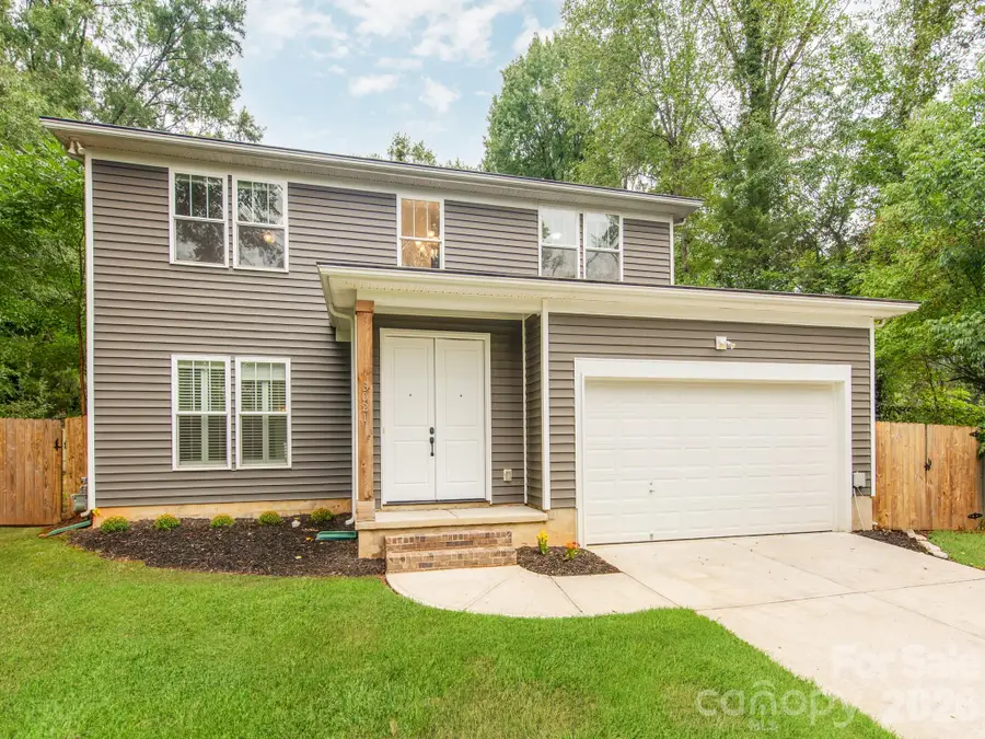 3021 Cresthill Drive, Charlotte, NC 28212 - #2
