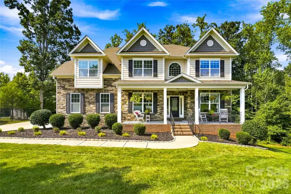 109 Athens Court, Mooresville, NC 28115