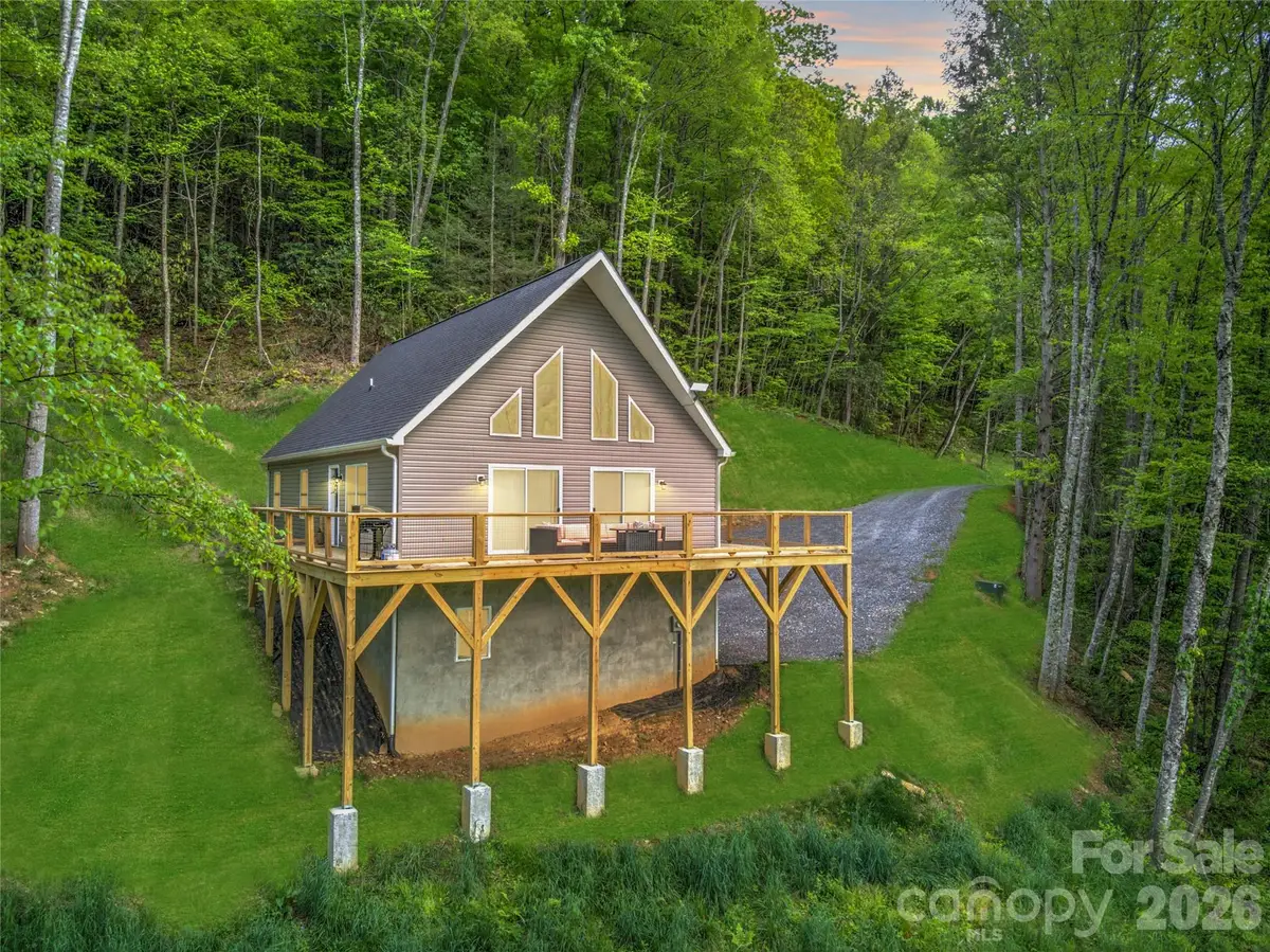 145 Banjo Lane, Waynesville, NC 28785 - #1