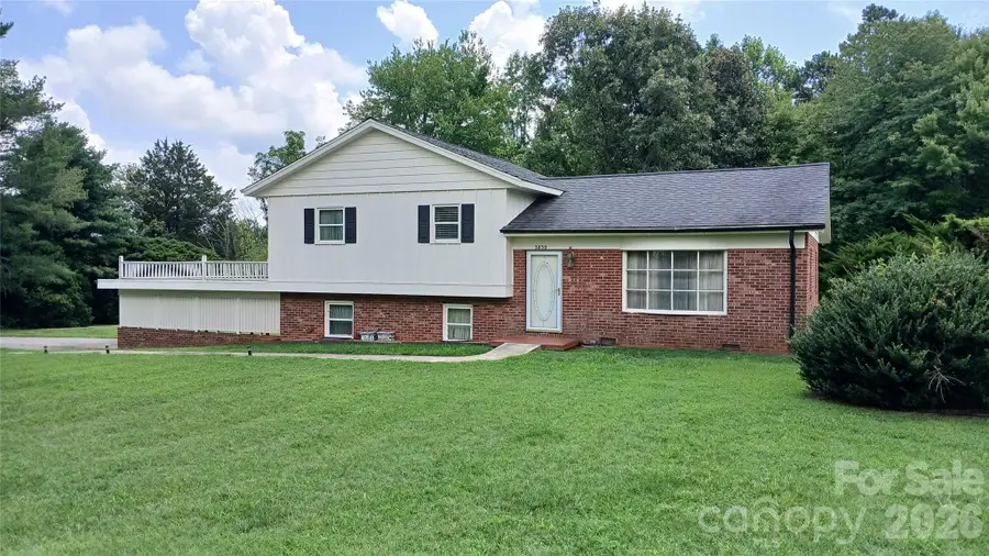 3830 Dowell Street, Hickory, NC 28602 - #3