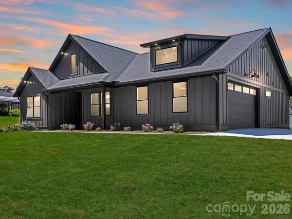229 Asbury Road, Candler, NC 28715