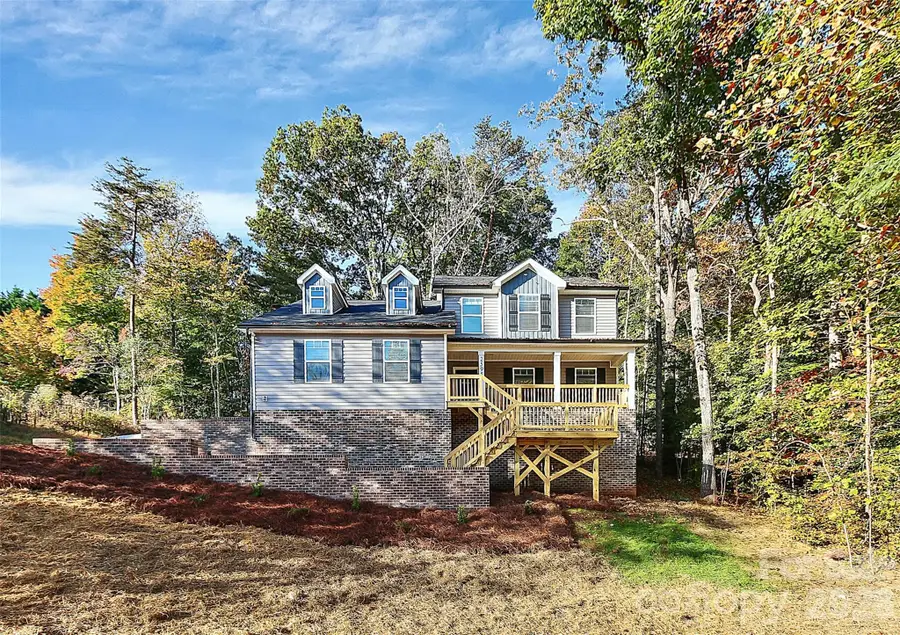 2595 Henry Falls Drive, Hickory, NC 28602 - #2