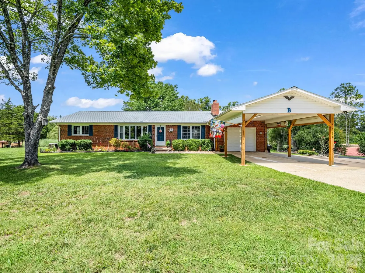 1244 Old Hwy 10 Highway E, Marion, NC 28752 - #1