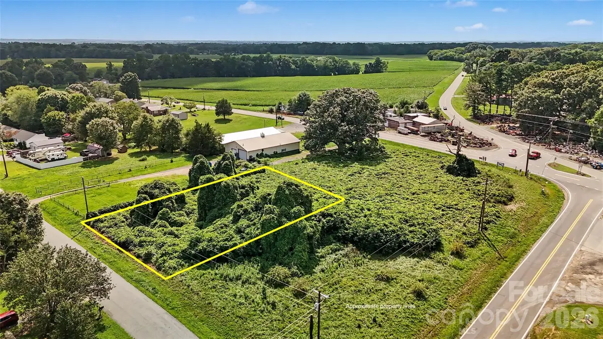 000 Oakland Avenue, Mocksville, NC 27028 - #1