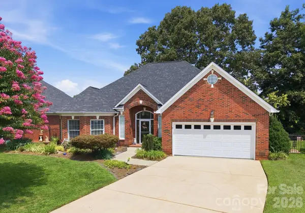 1511 Elkhart Circle, Gastonia, NC 28054