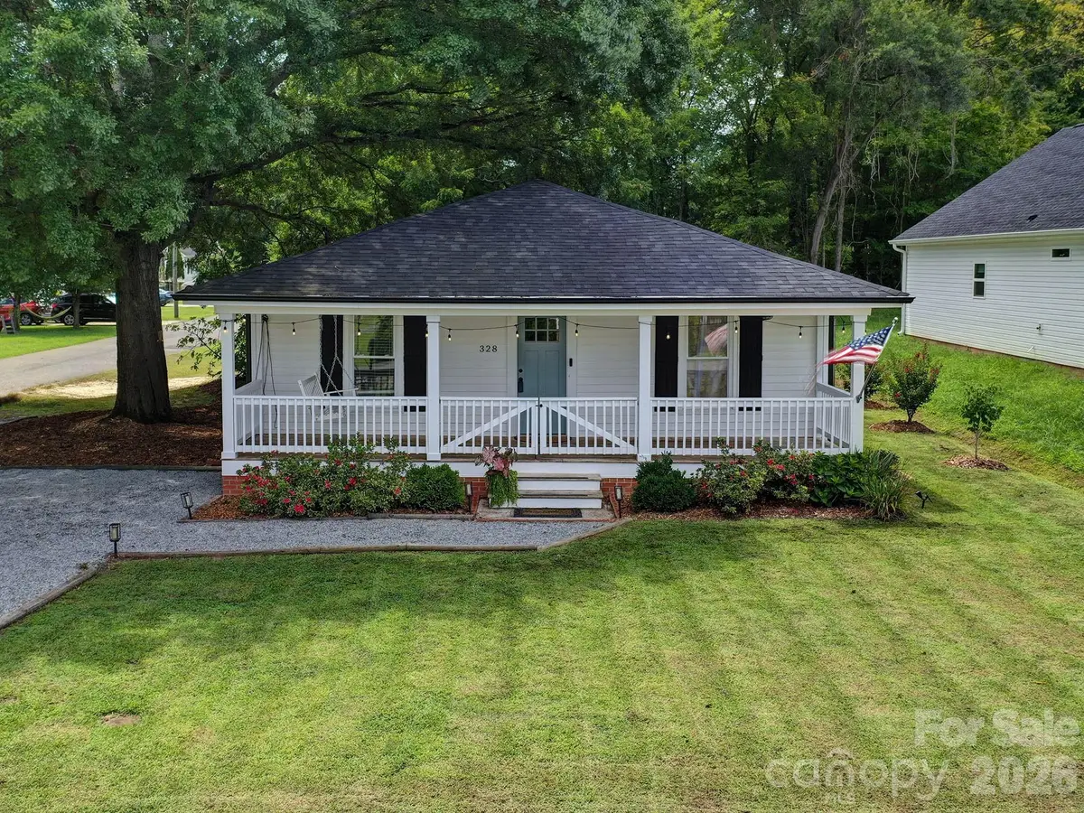 328 Piedmont Avenue, Mount Holly, NC 28120 - #1