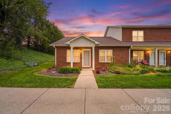 102 Brandywine Drive Ne #M-1, Conover, NC 28613