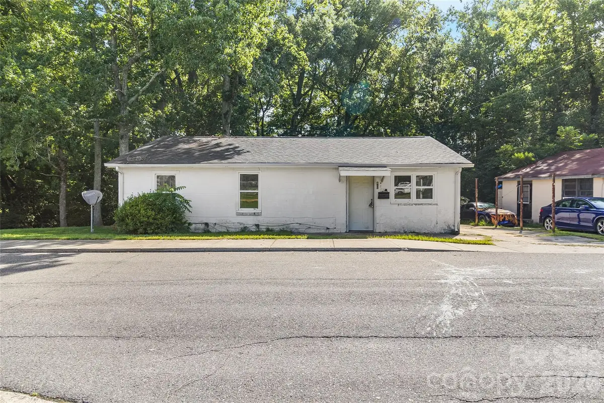 411 S Jacob Street, Cherryville, NC 28021 - #1