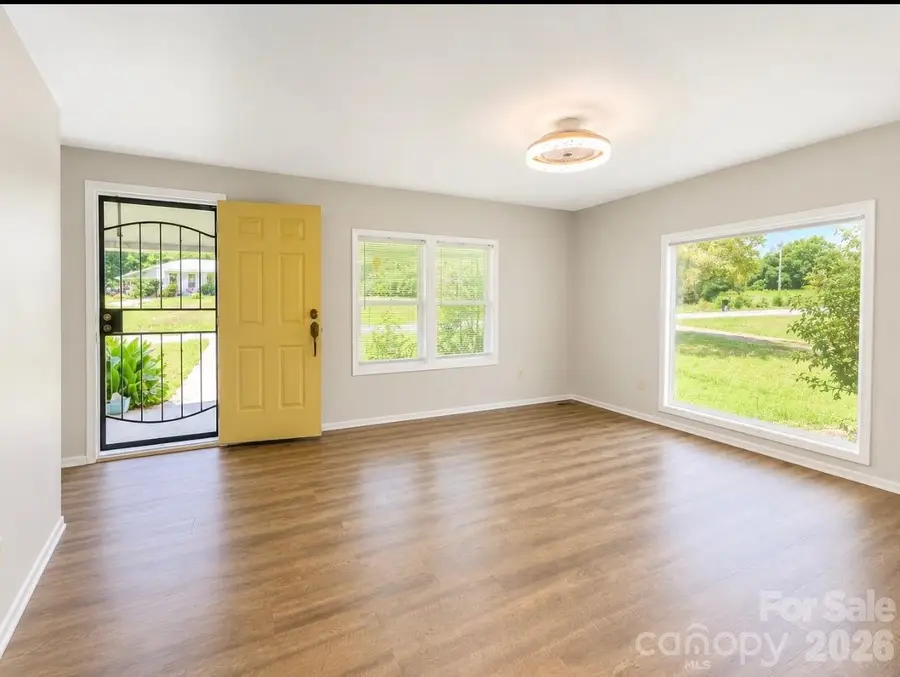 6955 Sandhill Road, Kershaw, SC 29067 - #3
