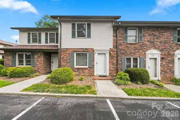1330 5th Street Ne #102, Hickory, NC 28601