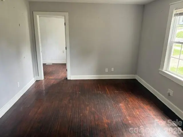 826 W Davidson Avenue, Gastonia, NC 28052 - #2