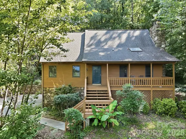 34 Tuckaway Drive, Asheville, NC 28803