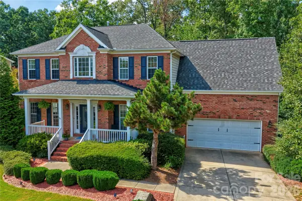 10823 Persimmon Creek Drive, Charlotte, NC 28227