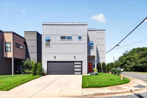 621 Campus Street, Charlotte, NC 28216
