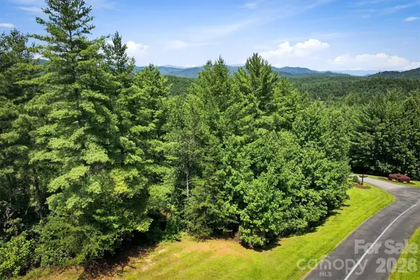 120 Johns Ridge Parkway #120, Lenoir, NC 28645