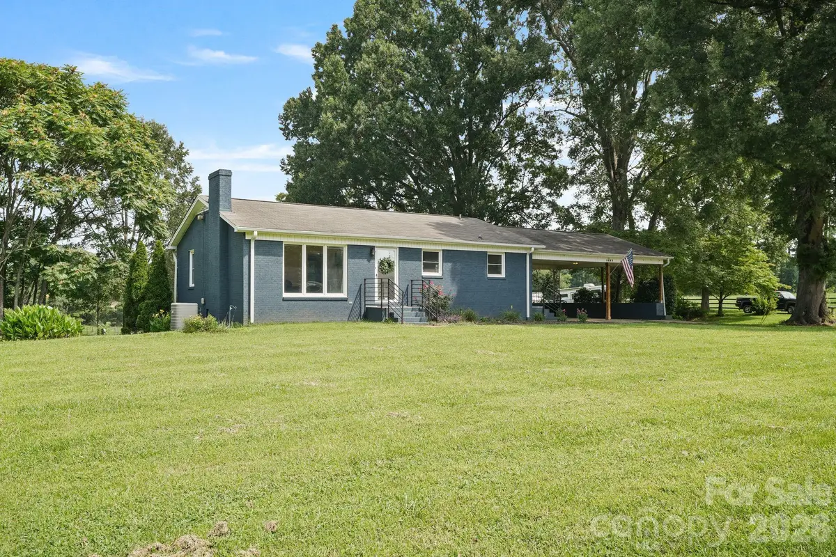 6268 Long Island Road, Catawba, NC 28609 - #1
