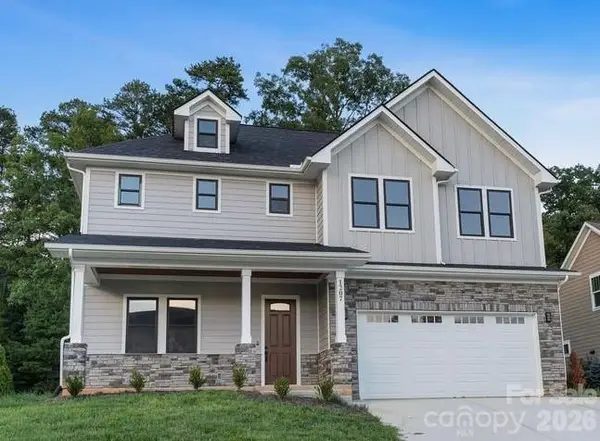 1207 39th Avenue Ne, Hickory, NC 28601