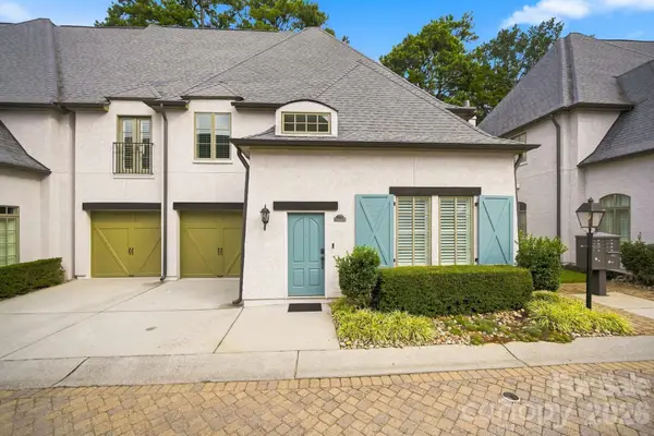 8813 Provence Village Lane, Charlotte, NC 28226