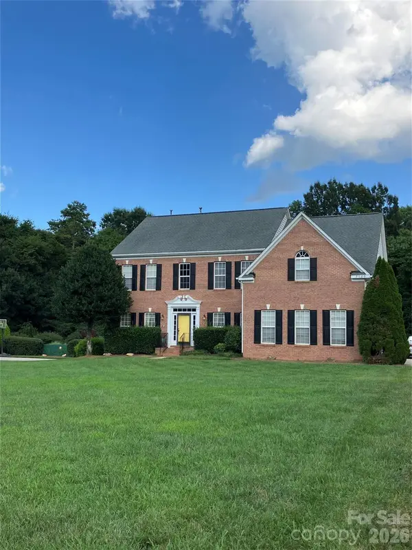 2120 Heath Lake Drive, Charlotte, NC 28227