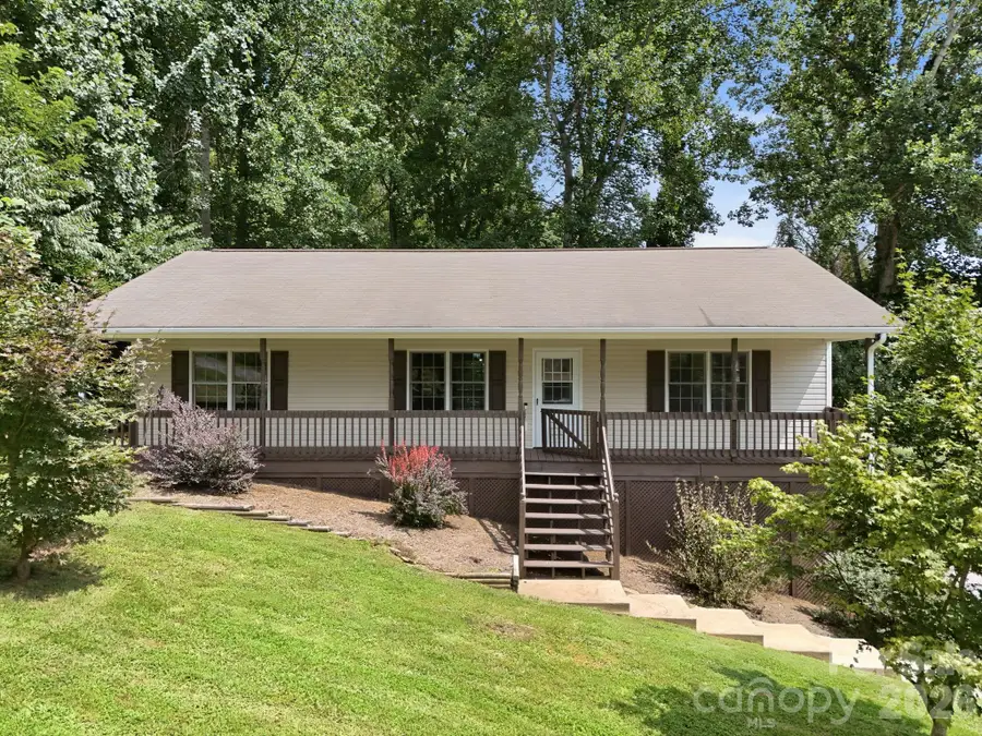 16 Westwood Drive, Candler, NC 28715 - #2