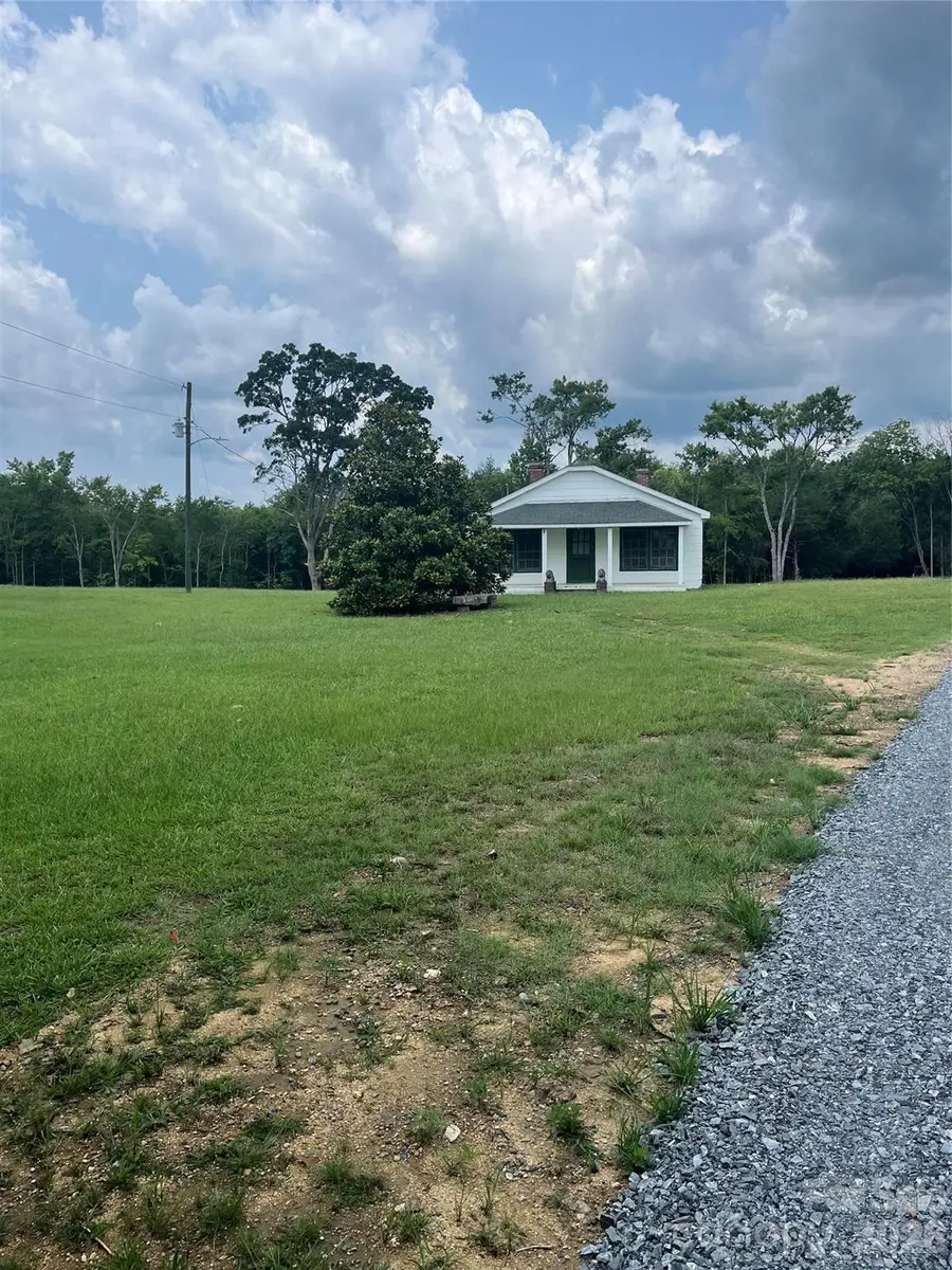 831 S Beersheba Road, Clover, SC 29710 - #3
